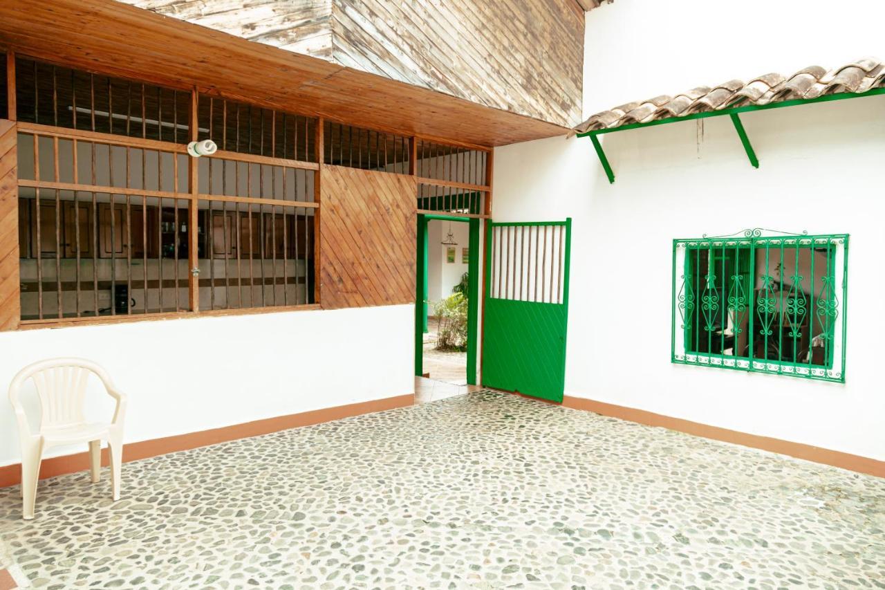Hotel Luzart Jardín Exterior foto