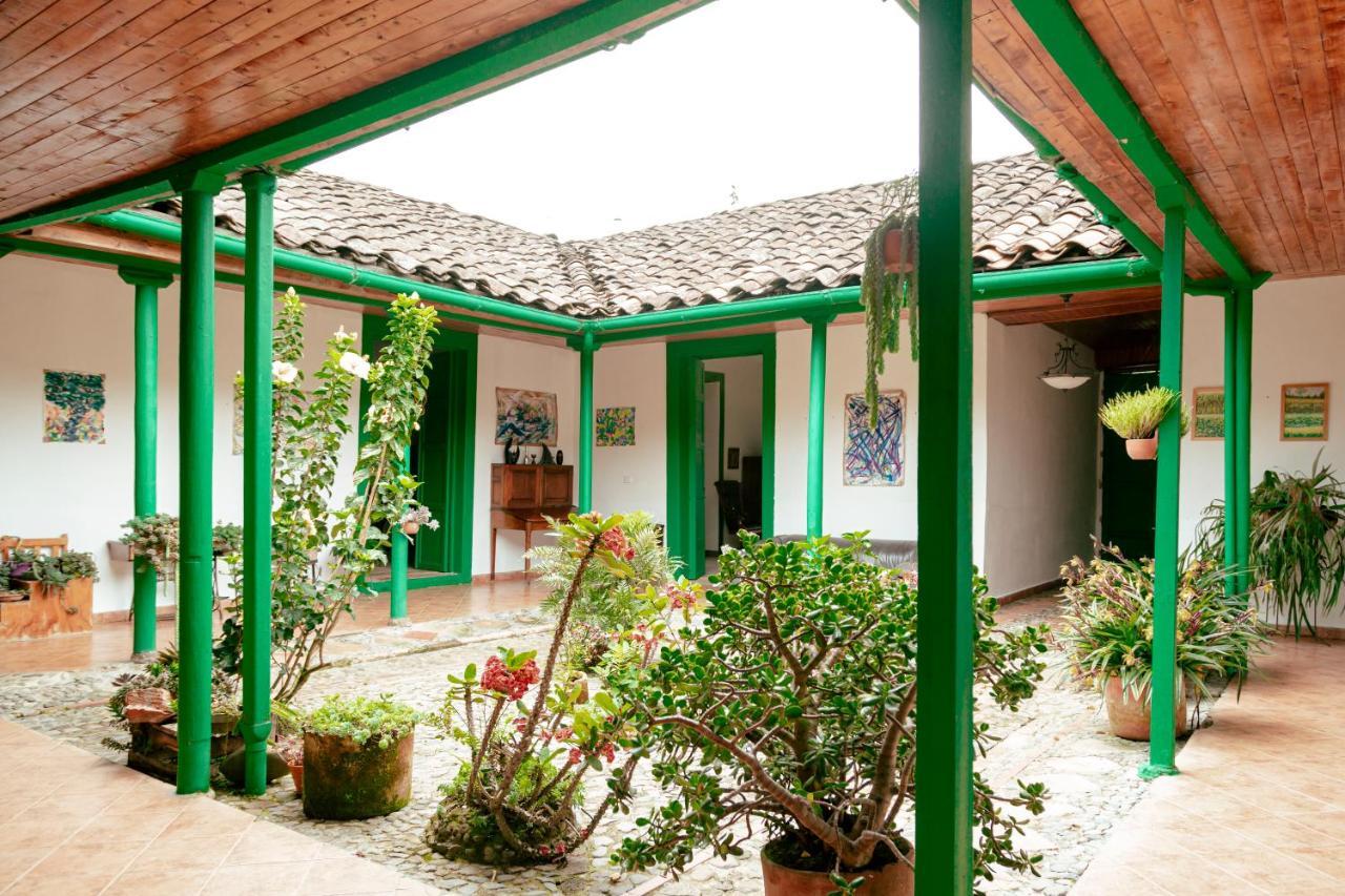 Hotel Luzart Jardín Exterior foto